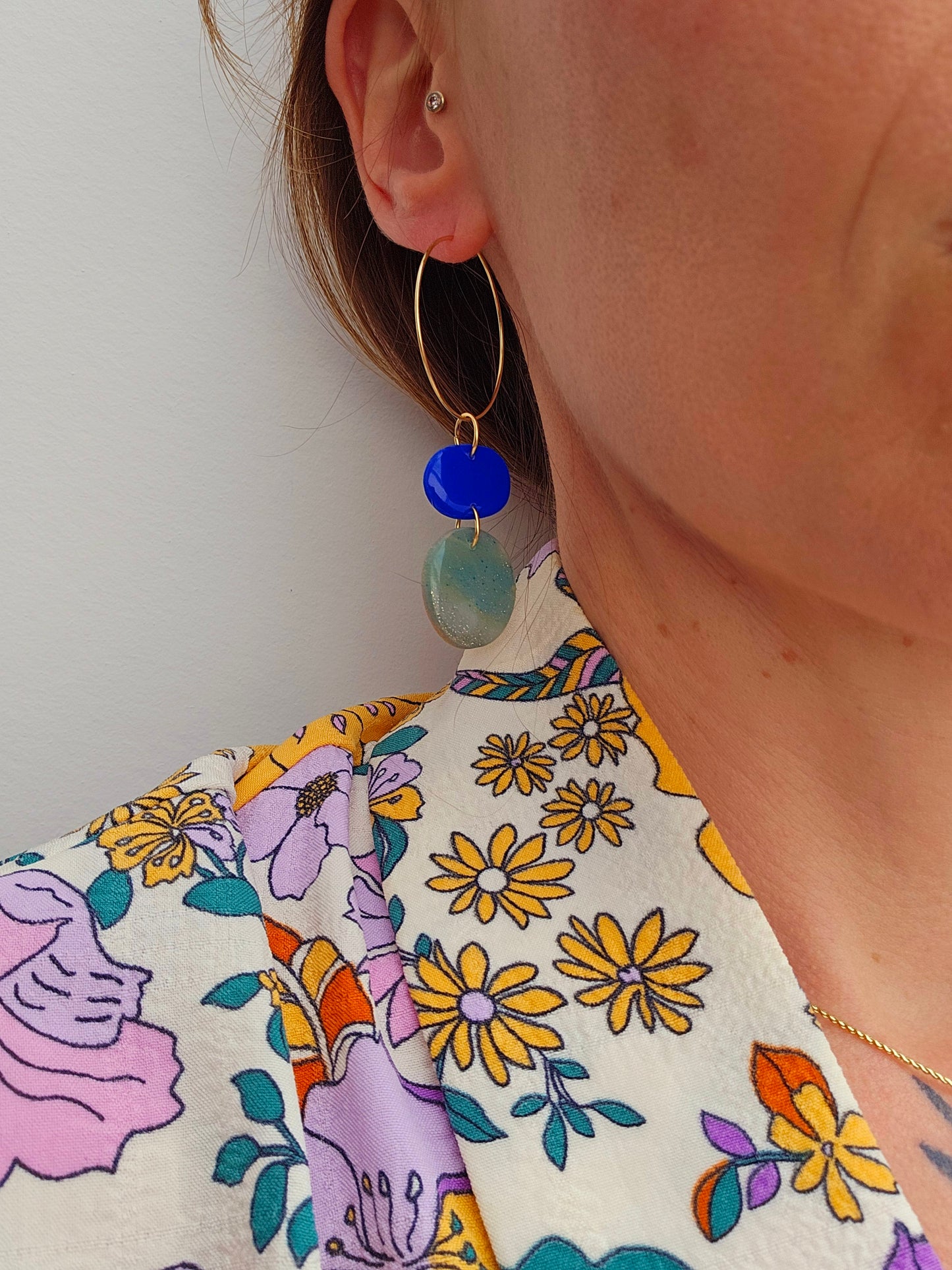 LES MINI-BELLES- Boucles d'oreilles - Marbré vert et bleu